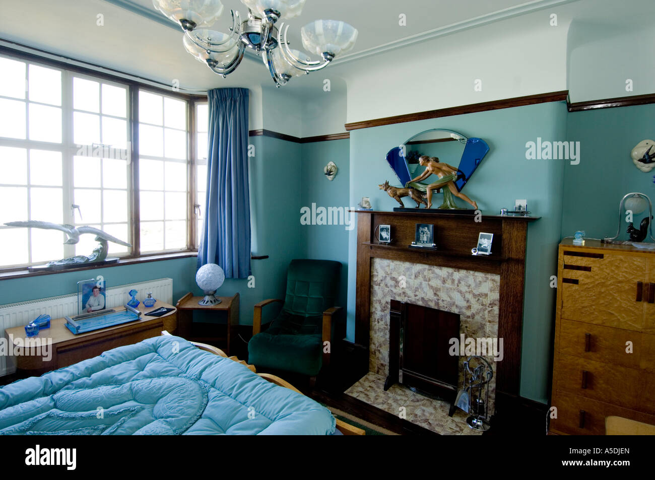Refurbished Art Deco Art Nouveau 1930 S House Interior Bedroom