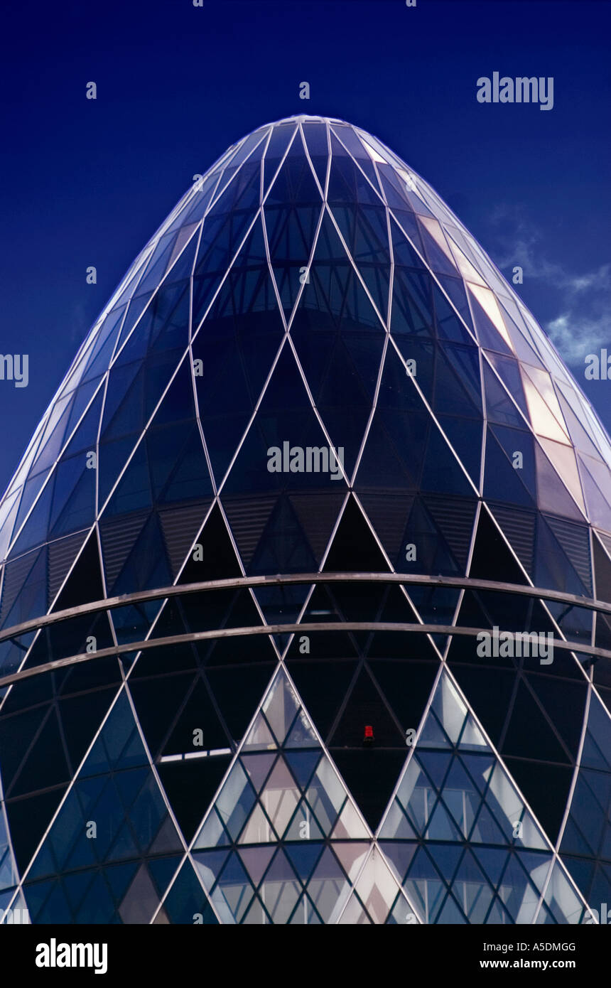 Swiss Re building, or Gherkin, 30 St Mary Axe, London England Stock Photo Alamy