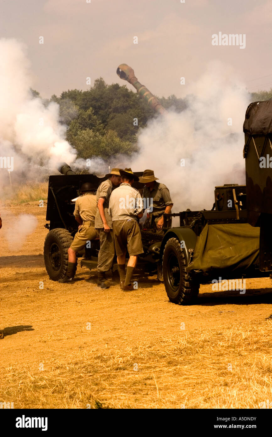 Tank Show Kent WWII artillery firing Stock Photo Alamy