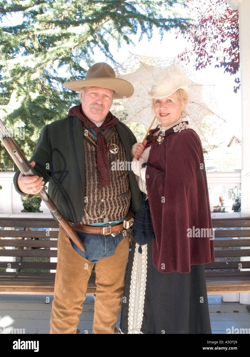 Woman western dress historic hi-res stock photography and images - Alamy