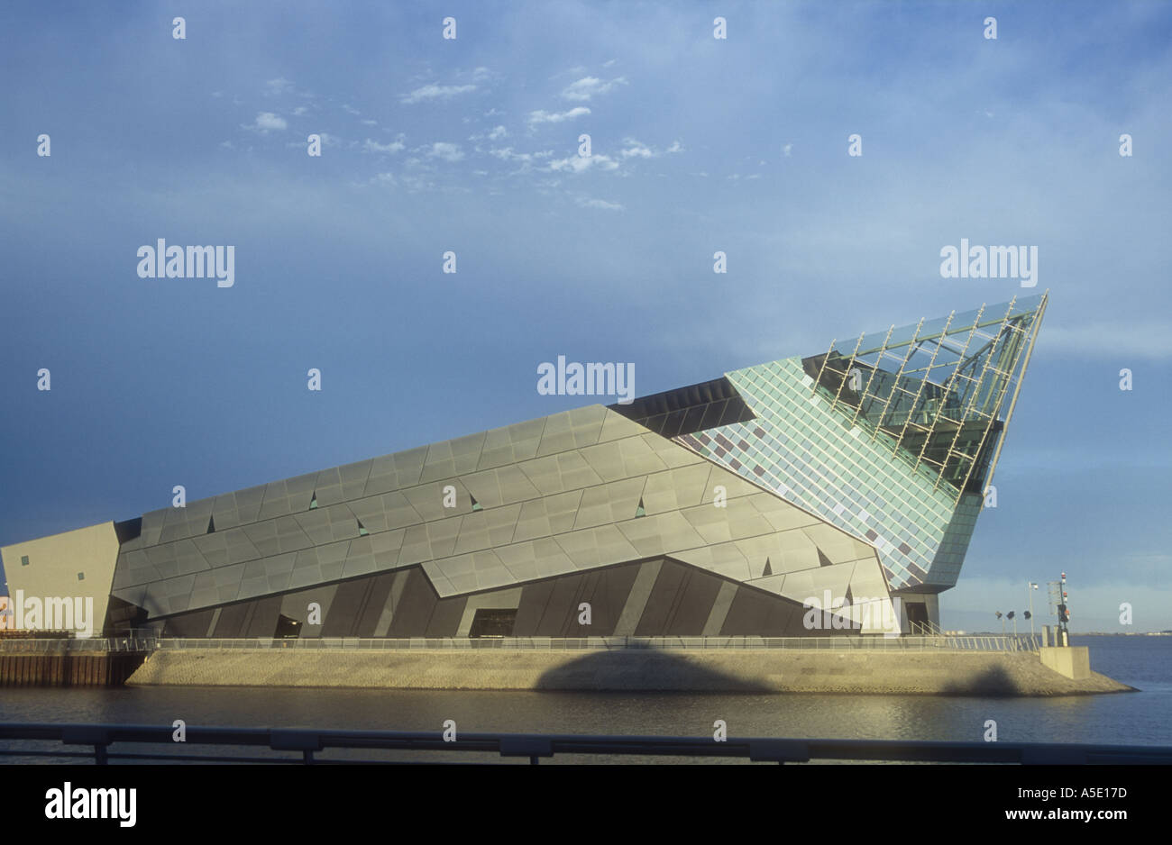 The Deep Sea Life Centre Hull England Stock Photo - Alamy