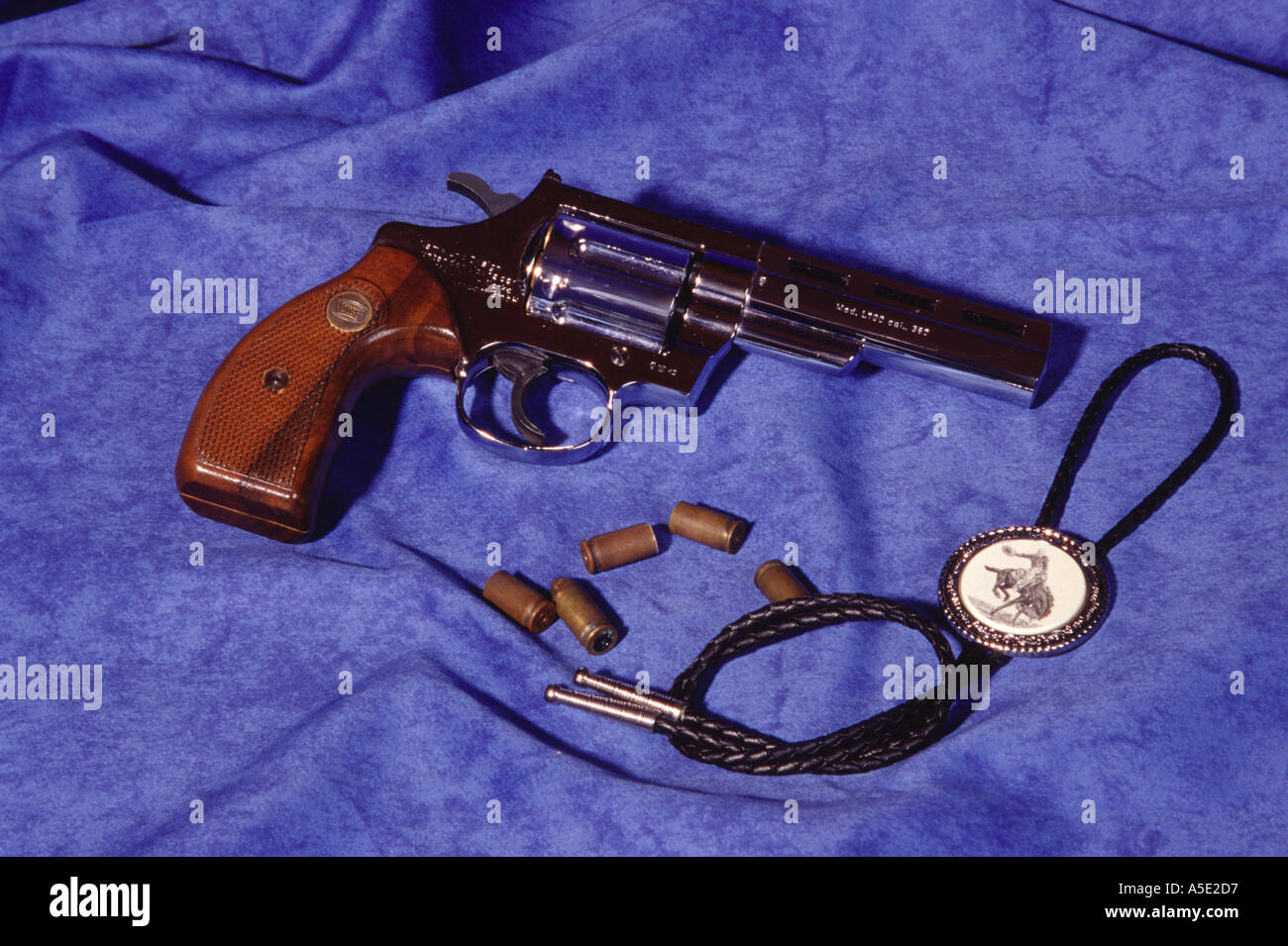 Pistole pistole revolver waffe pistole hi-res stock photography and ...