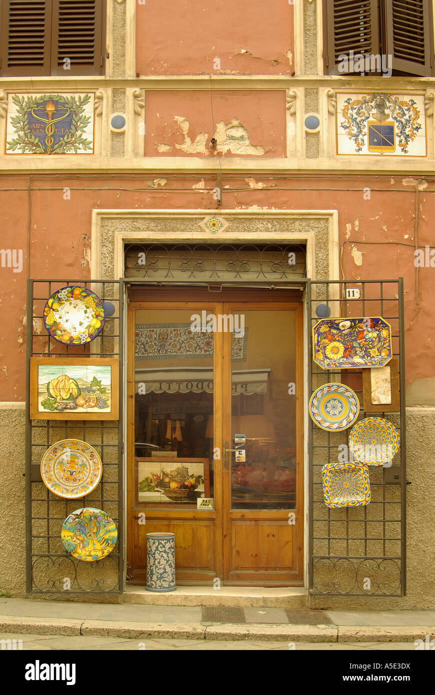 Deruta Italy: Shop selling glazed hand painted decorated plates in the Umbrian town of Deruta Stock Photo