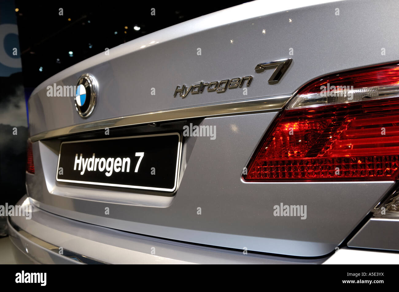 BMW Hydrogen 7 at the North American International Auto Show 2007 ... BMW Hydrogen 7 at the North American International Auto Show 2007 ...
