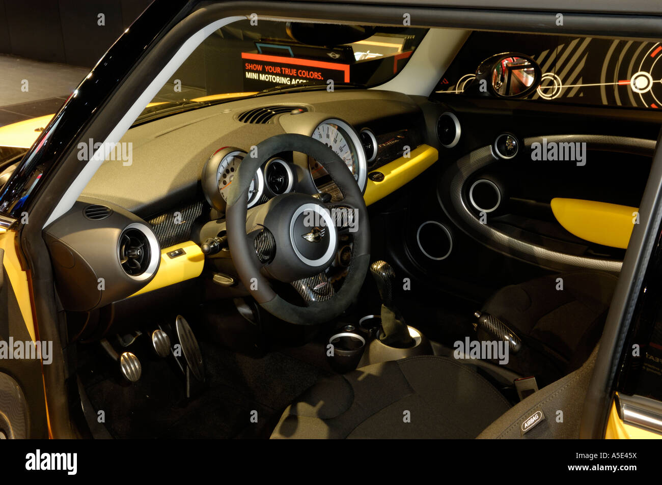 Interior Of A 07 Mini Cooper S At The North American International Auto Show 07 Stock Photo Alamy Interior Of A 07 Mini Cooper S At The North American International Auto Show 07 Stock Photo Alamy