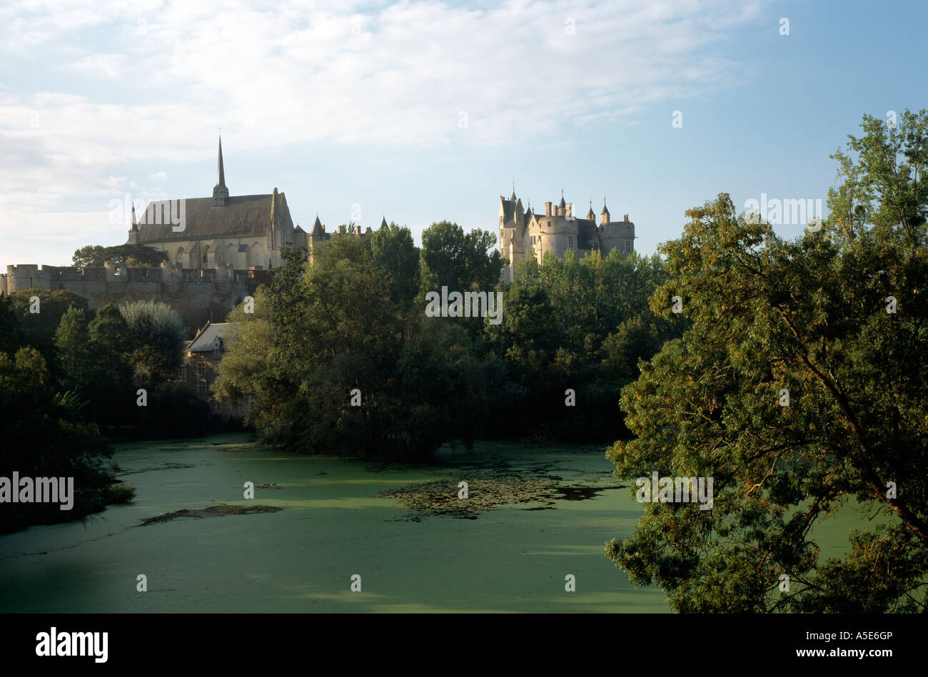 Montreuil Bellay Schloss Blick Von Norden Stock Photo Alamy