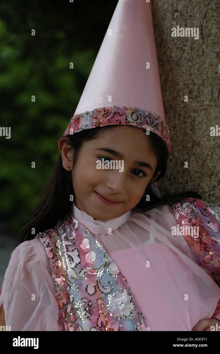 Arab child costume hi res stock photography and images Page 2 Alamy