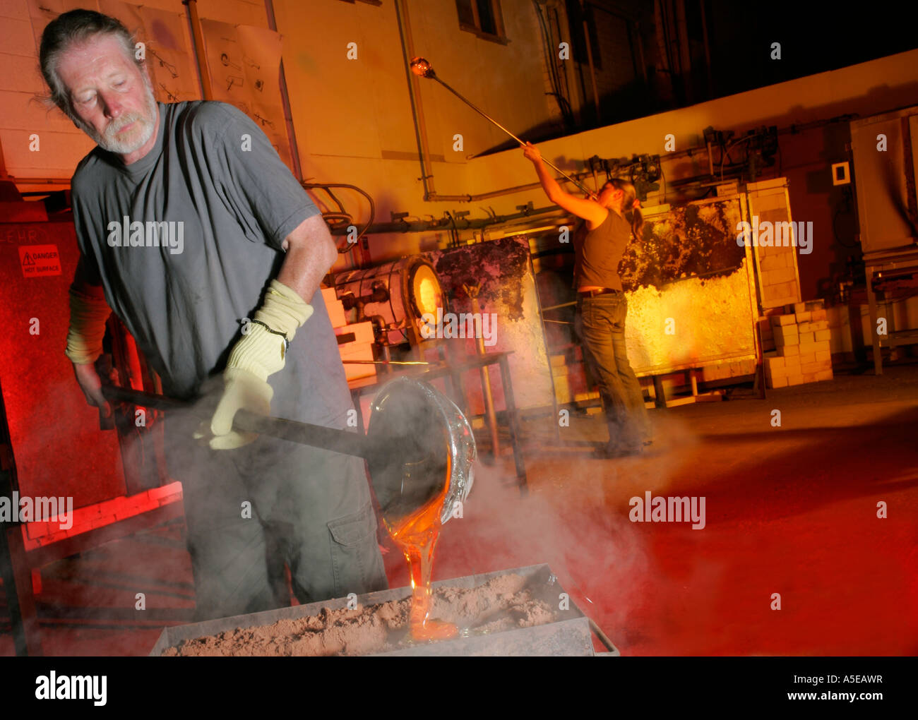 Making glass art hi-res stock photography and images - Alamy