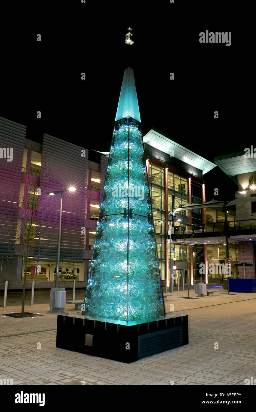 architectural glass, contemporary glass Stock Photo - Alamy