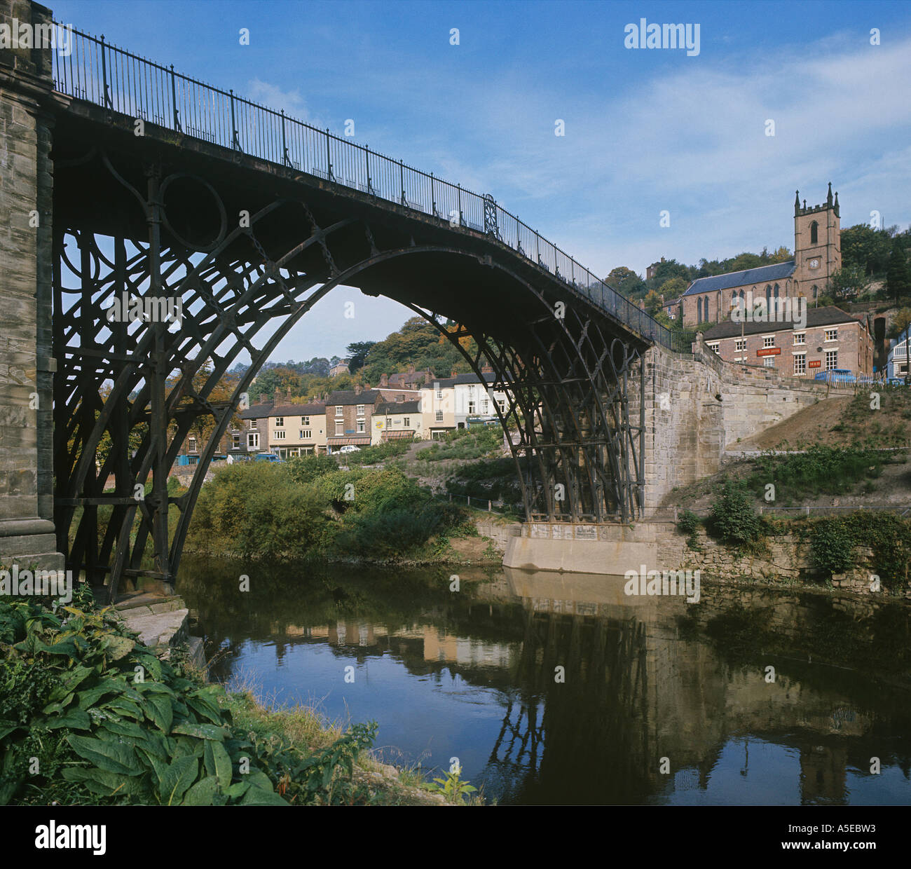 Iron bridge in ironbridge hi-res stock photography and images - Alamy