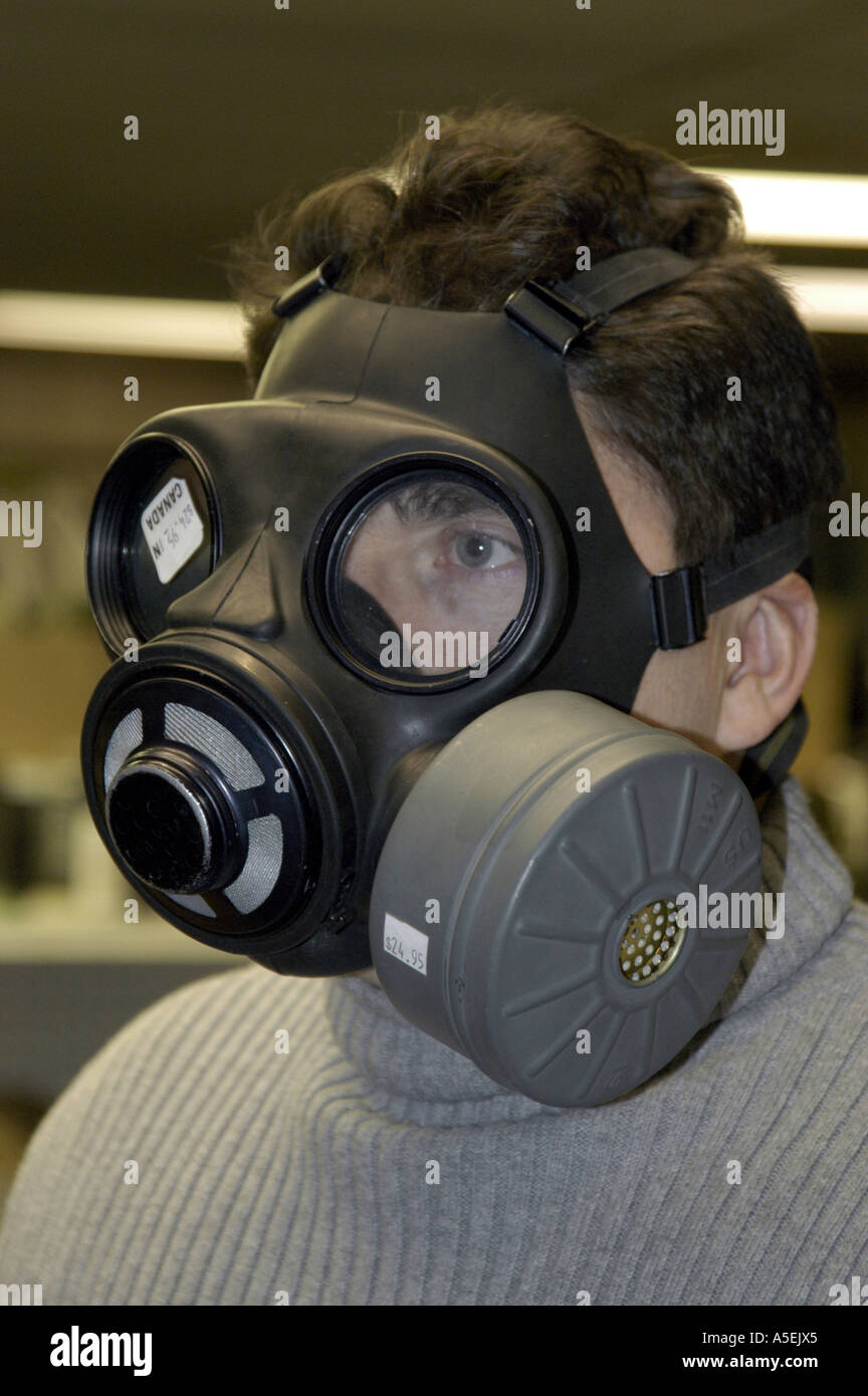 P3 071 Military Surplus Gas Mask vert Stock Photo Alamy