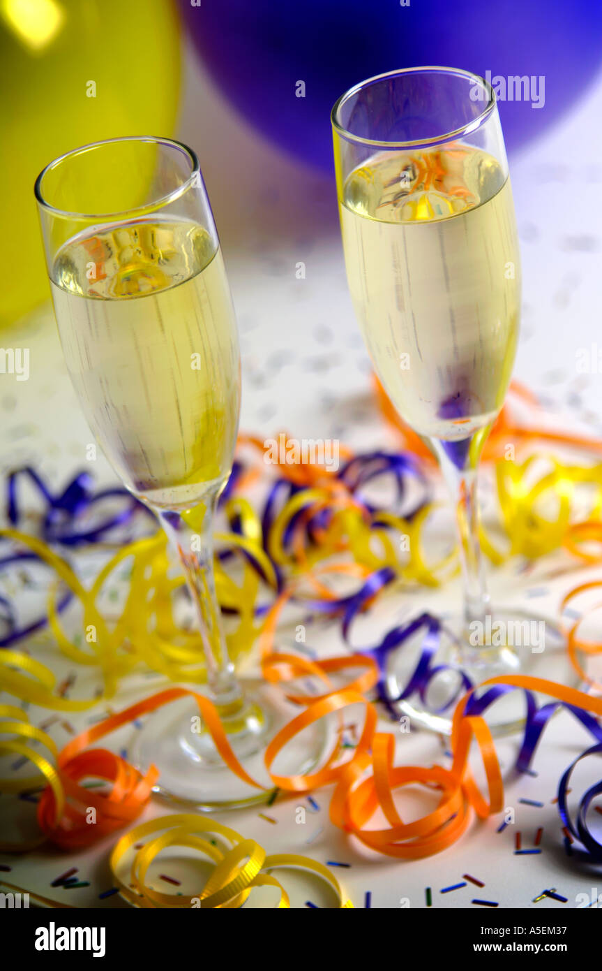 Champagne glasses ribbons hi-res stock photography and images - Alamy