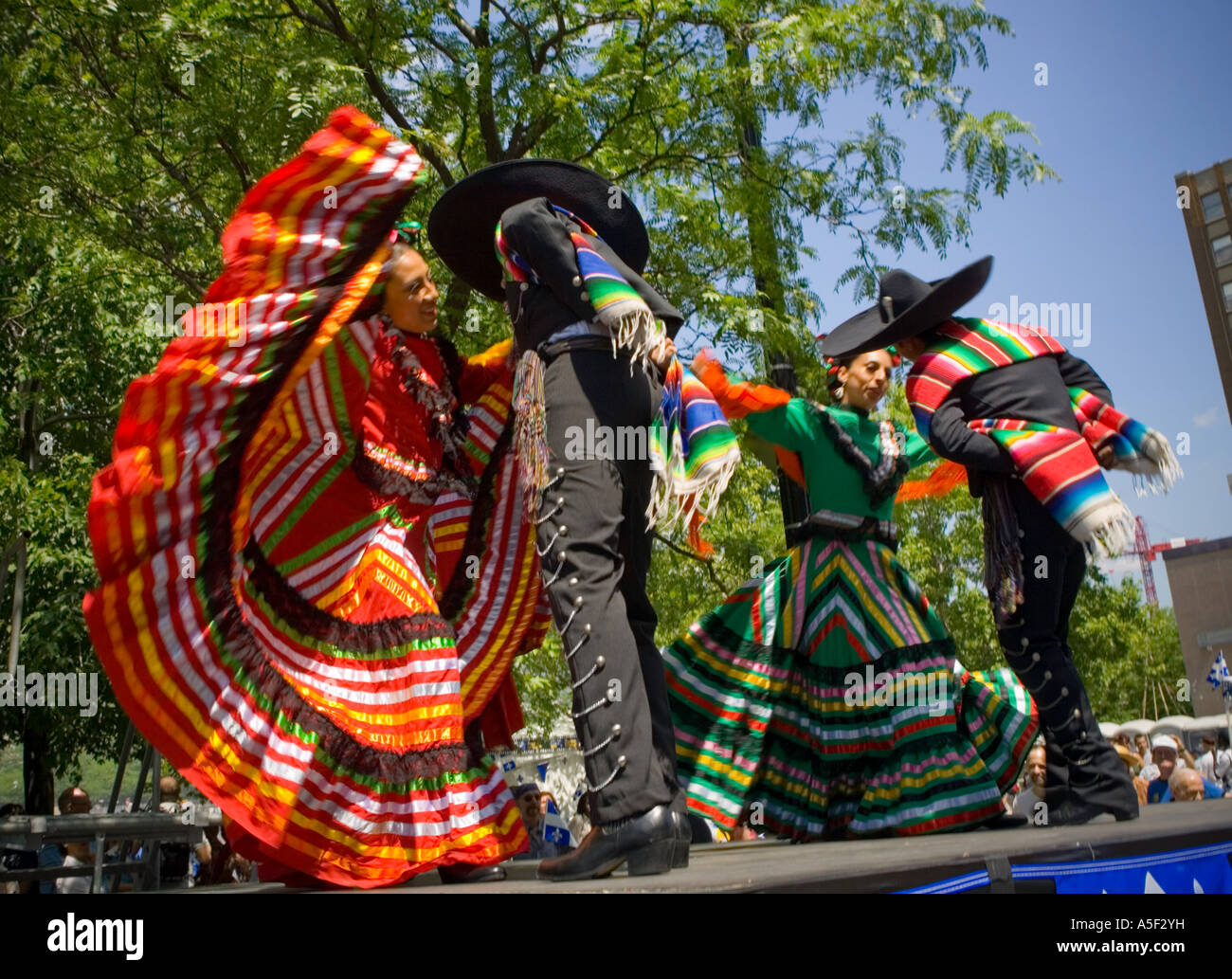 Traditional costume parades hi-res stock photography and images - Alamy