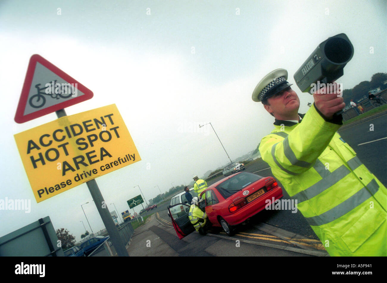 Speed gun hires stock photography and images Alamy