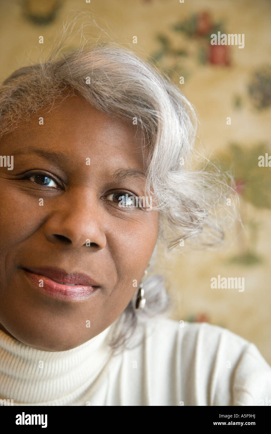 Mature american african woman hi-res stock photography and images - Alamy