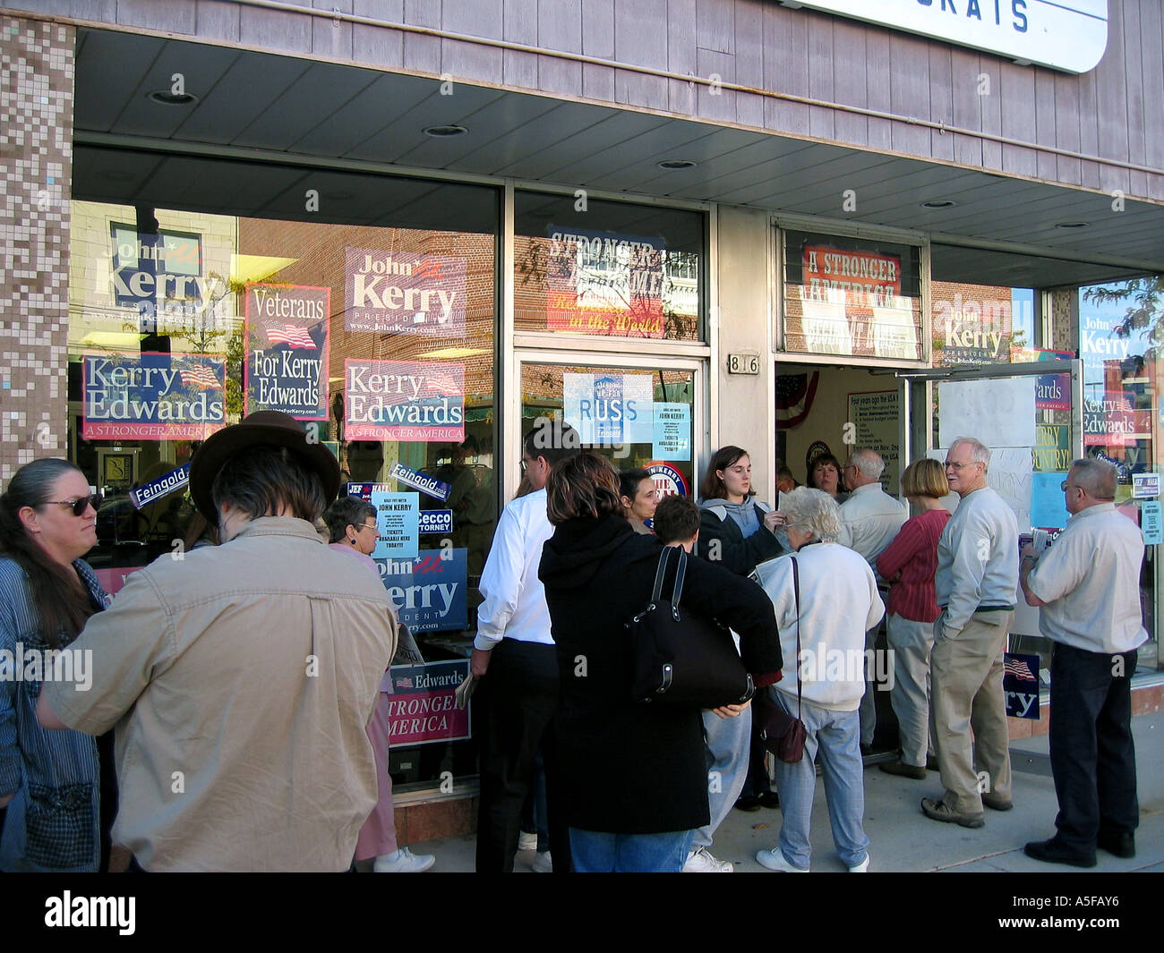 Outside the Kerry and Feingold campaign office in Sheboygan, Wisconsin Stock Photo