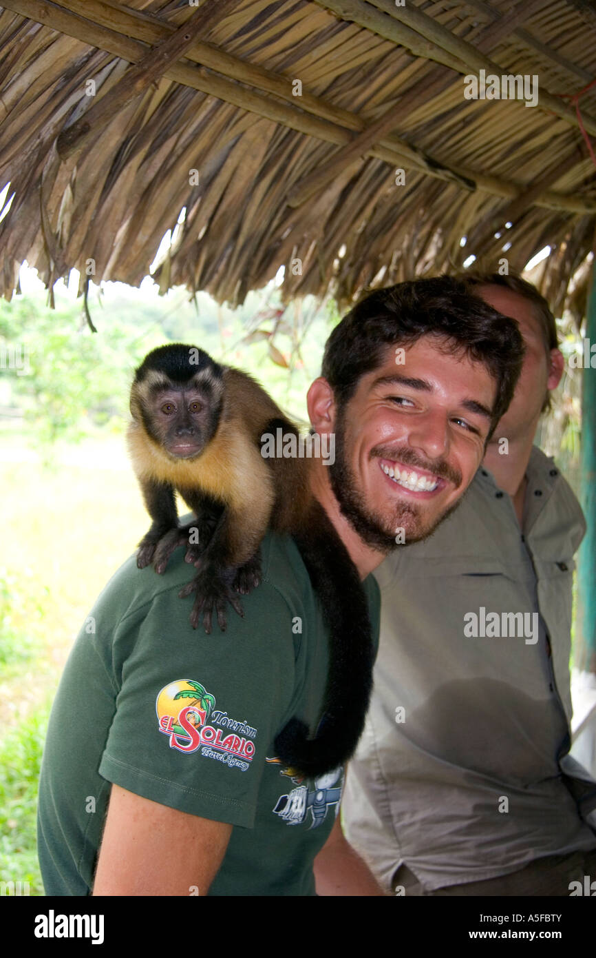 Monkey on the shoulder hi-res stock photography and images - Alamy