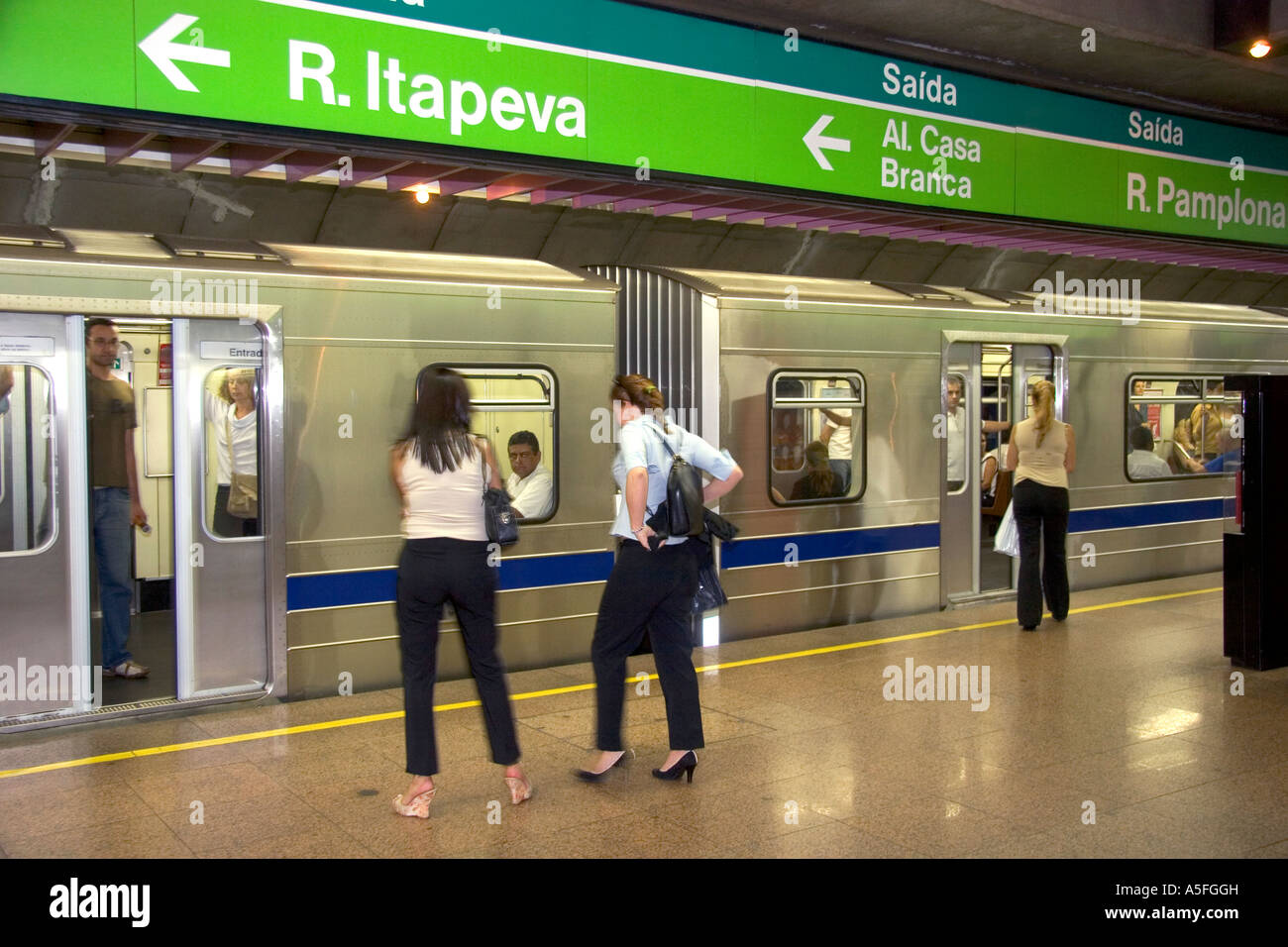 People boarding the train at a subway station in Sao Paulo Brazil Stock Photo