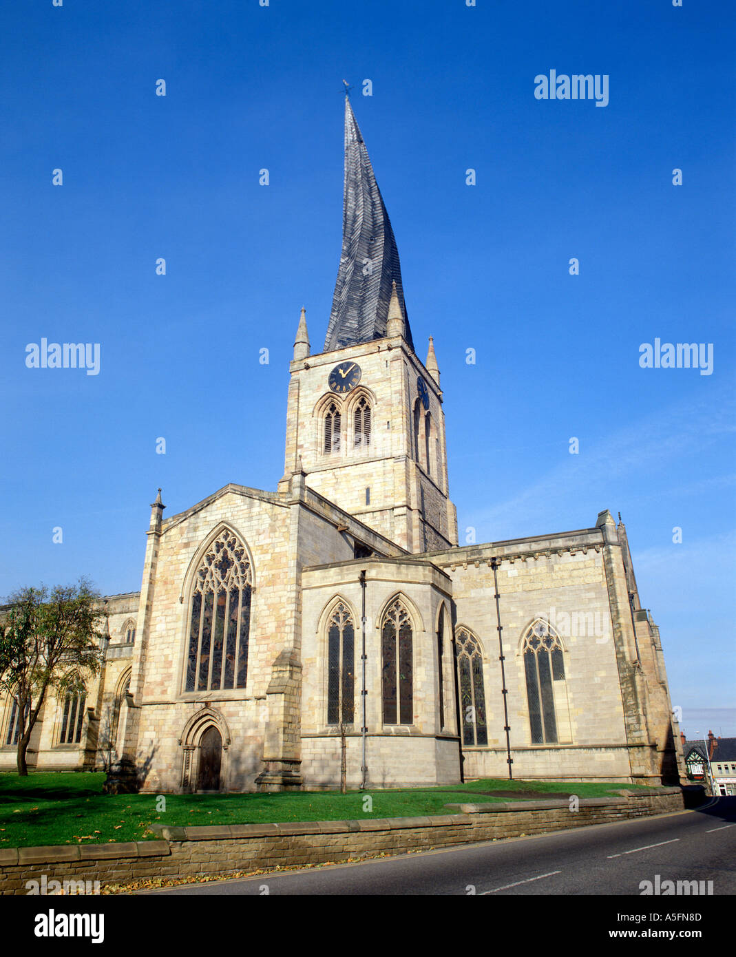 Chesterfield Crooked Spire the St Marys and all Saints church in Derbyshire Distinctive for its crooked spire built around the Stock Photo