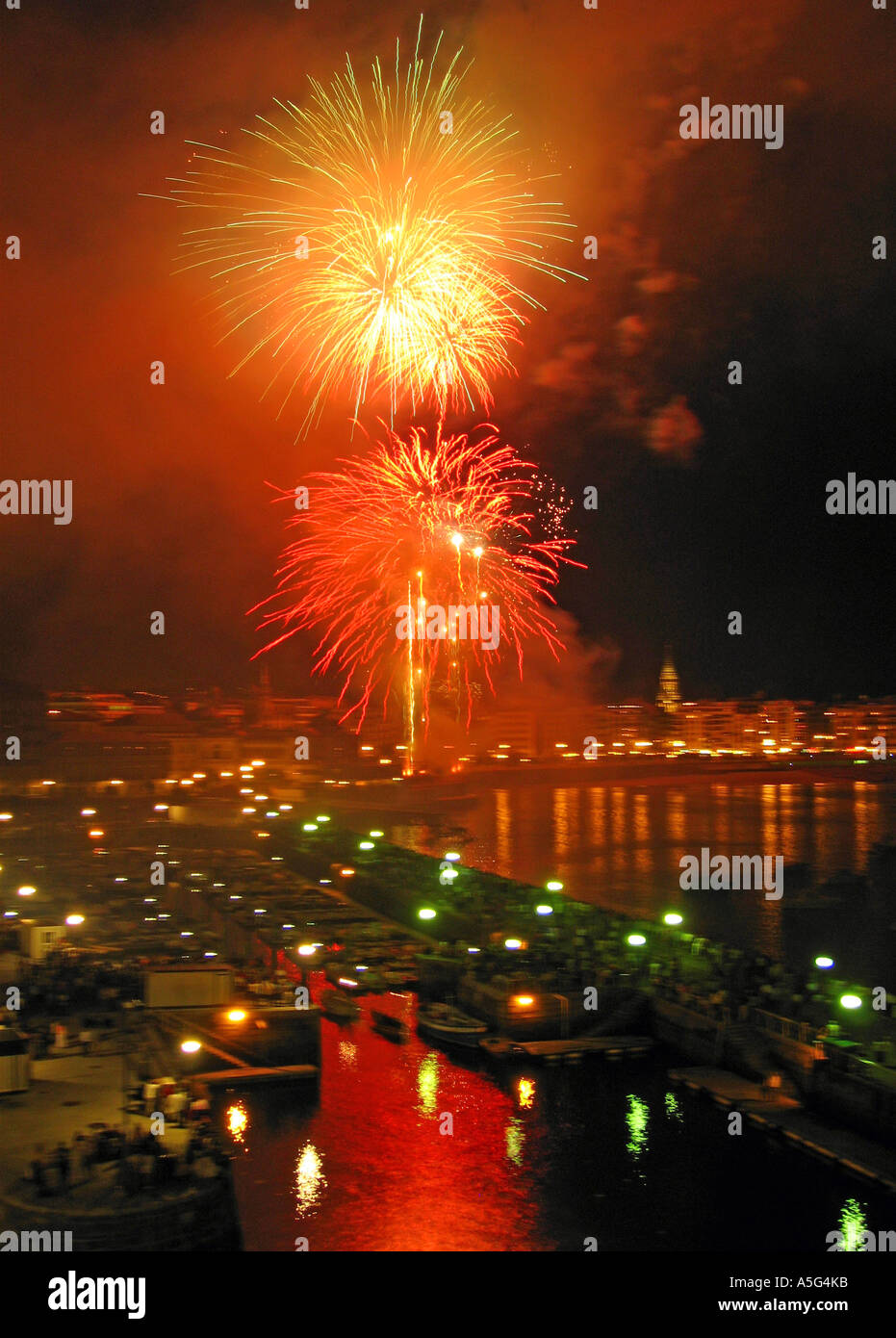 Fireworks festival at San Sebastian Stock Photo Alamy