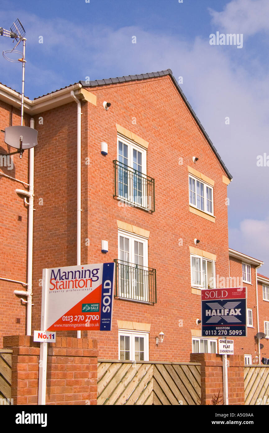 dh Flats for sale LEEDS WEST YORKSHIRE Sold signs three storey houses