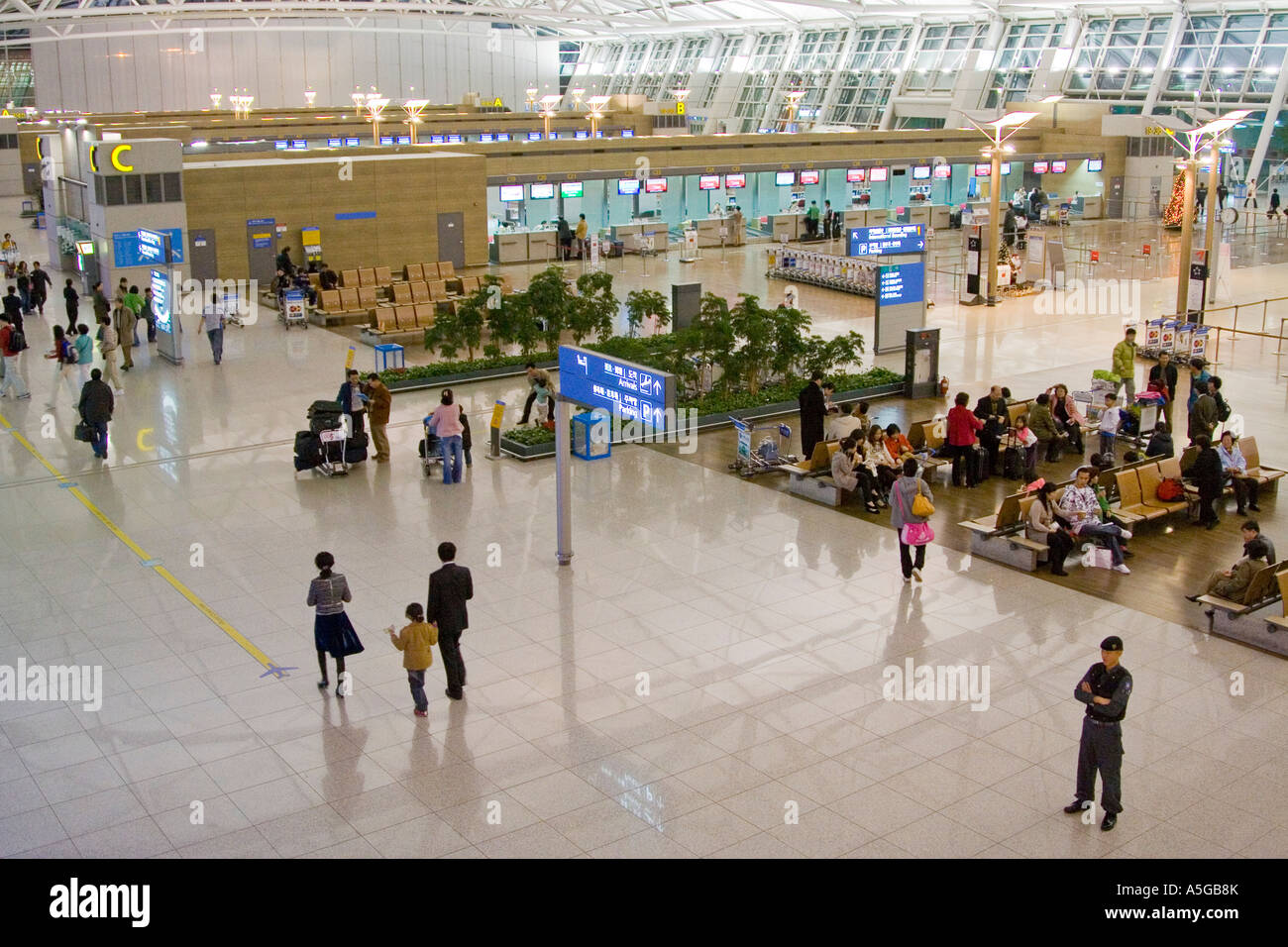 ICN, Incheon International Airport, Departures Hall Stock Photo - Alamy
