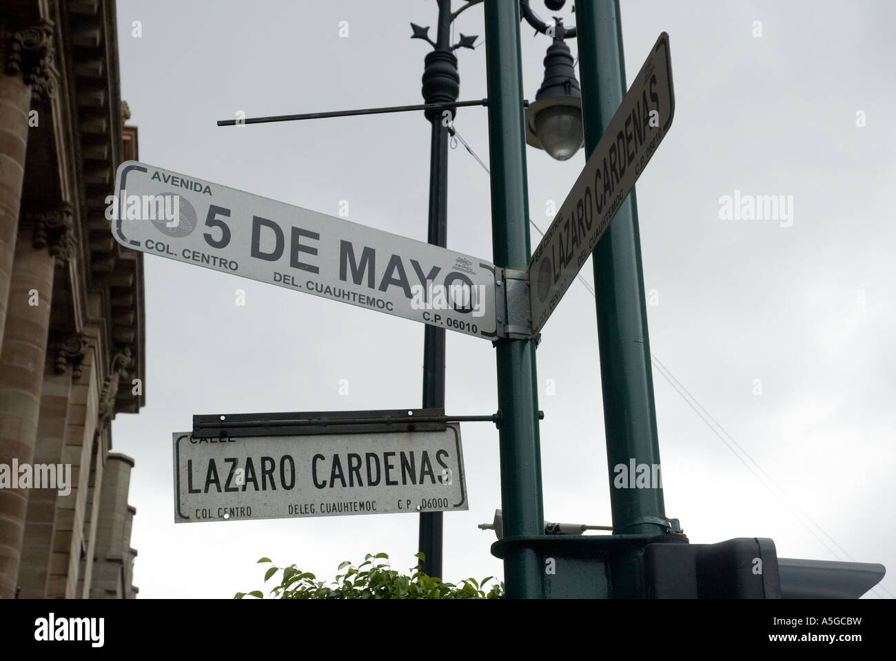5 De Mayo Traffic Sign Mexico City Stock Photo Alamy