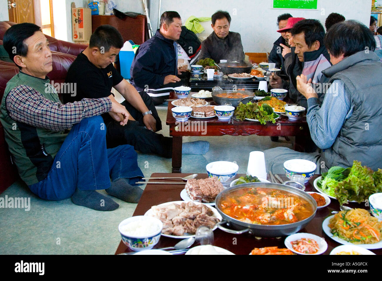 Korean Rural Man Korean Men Eating a Meal Rural Korea Near Sokcho Stock Photo - Alamy