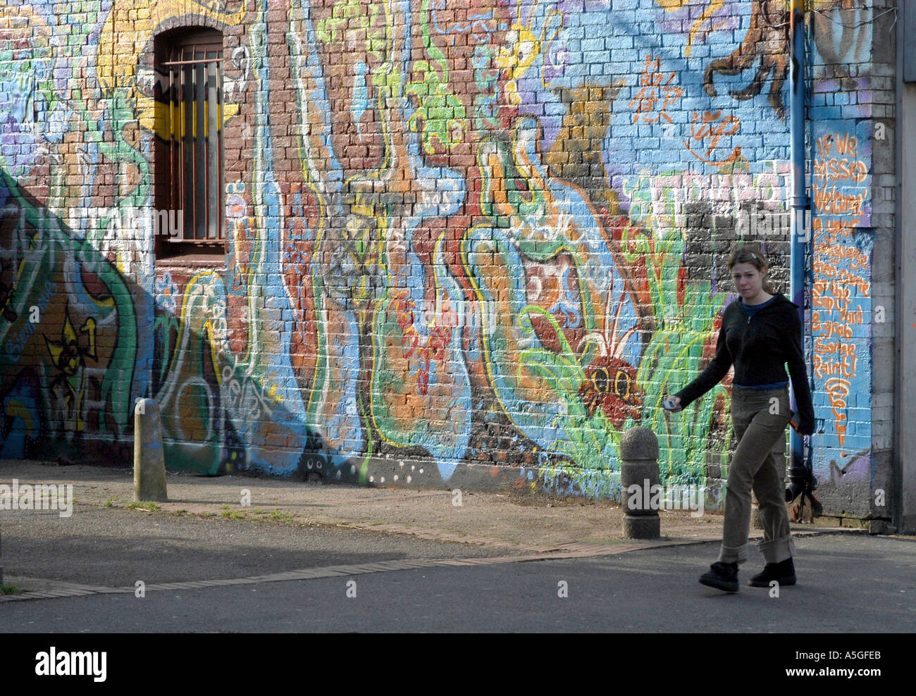 Mural on wall in the Cowley Road Oxford Stock Photo Alamy