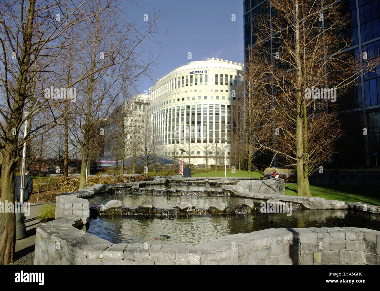 Canary Wharf London 30 The South Colonnade Reuters and peaceful water feature Stock Photo