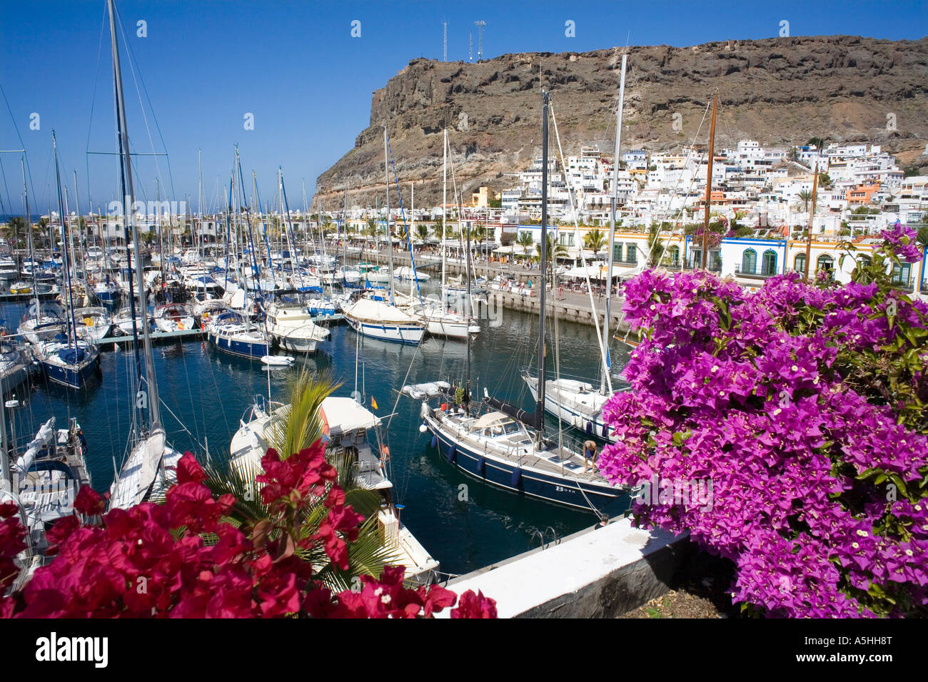 Picturesque and colourful Puerto De Mogan in Gran Canaria in the Canary  Islands Stock Photo