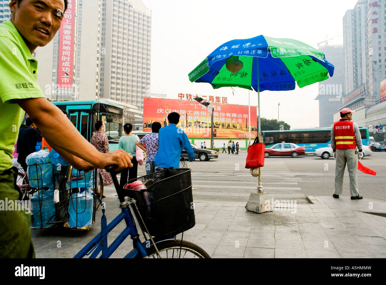 Asia china guandong shenzhen special economic zone SEZ street scene Stock Photo