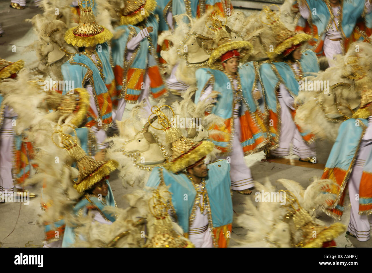 Floats and samba dancers in amazing costumes, in the Rio de Janeiro ...