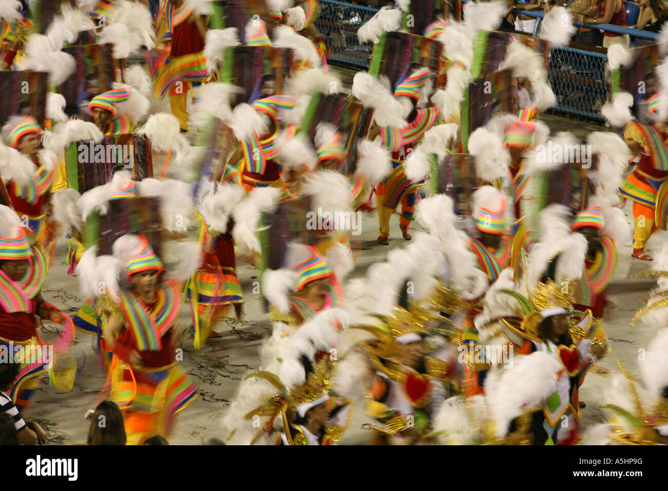 Floats and samba dancers in amazing costumes, in the Rio de Janeiro ...