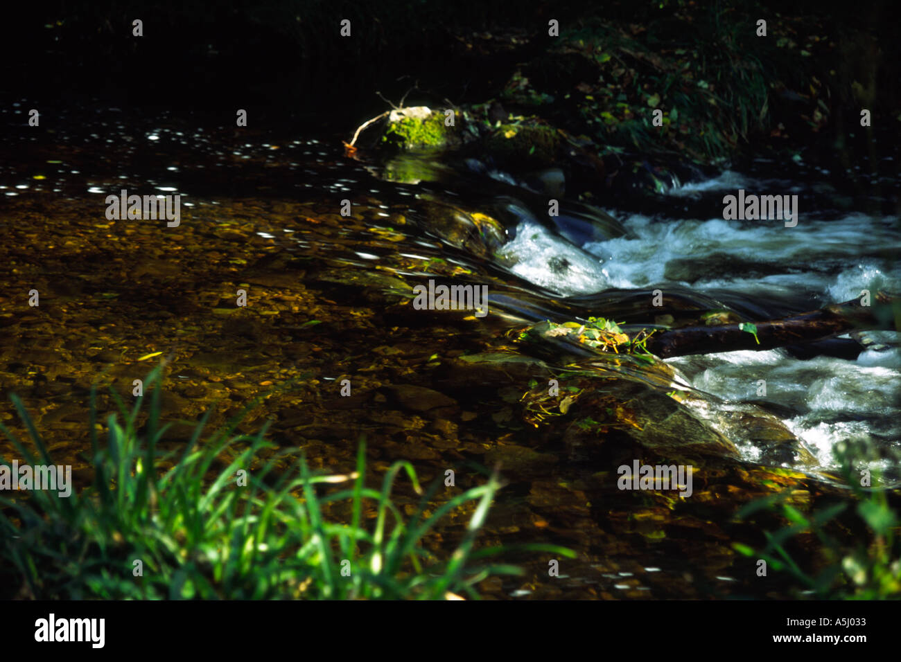 River flowing into lake hi-res stock photography and images - Alamy