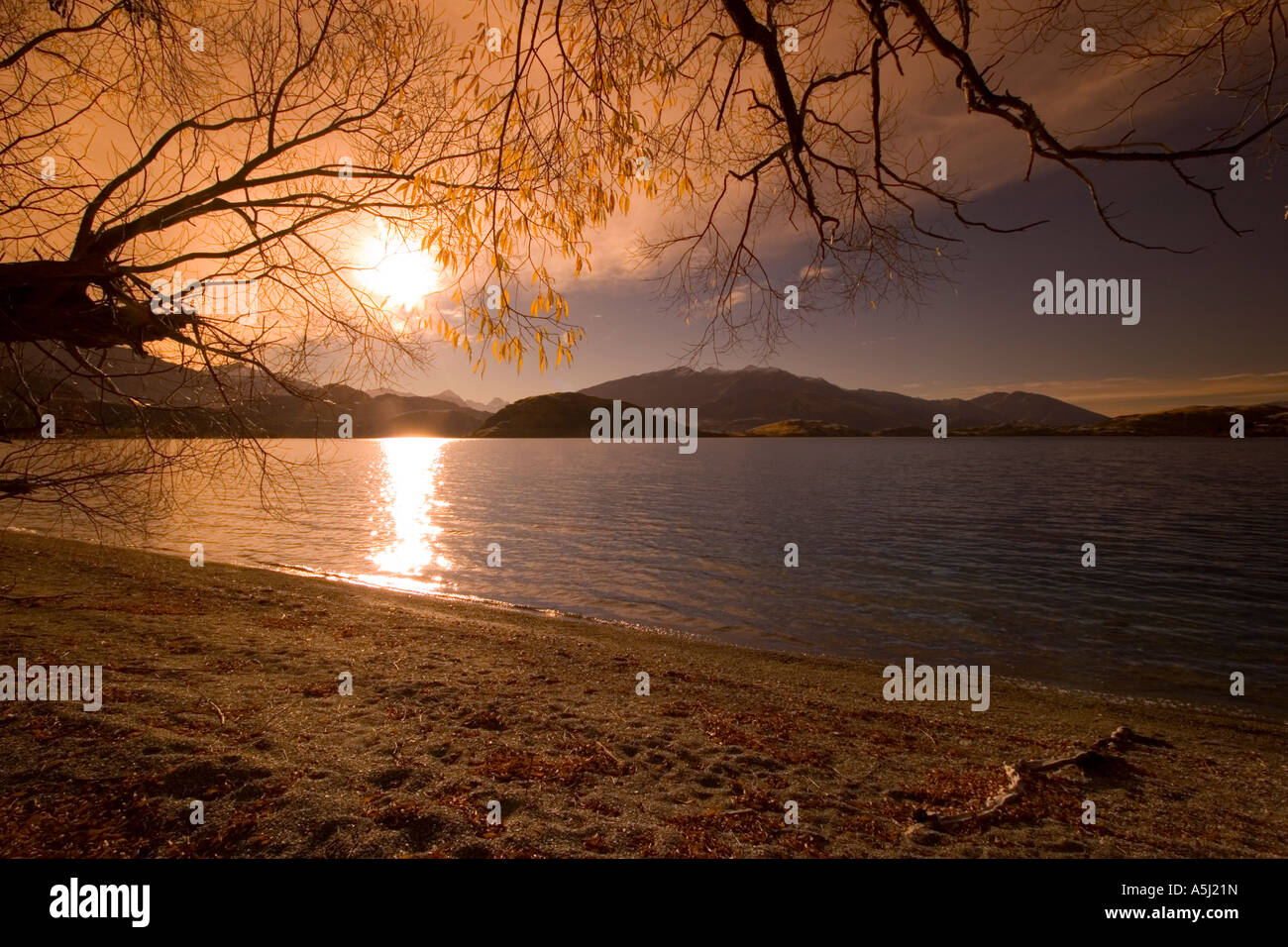 Sunset & Mountains, Lake Wanaka, South Island, New Zealand Stock Photo ...
