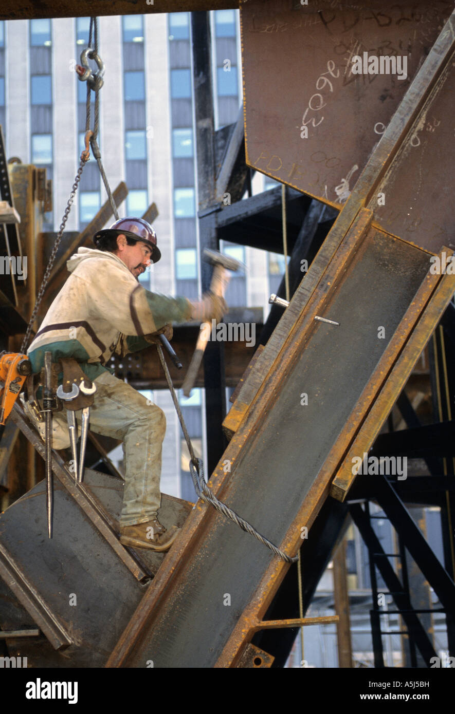 Mohawk iron workers hi-res stock photography and images - Alamy