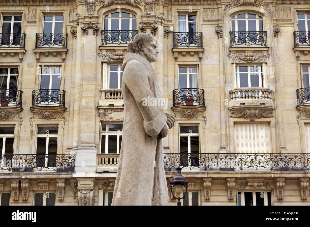 September 2005. Paris, France. An example of architecture in downtown