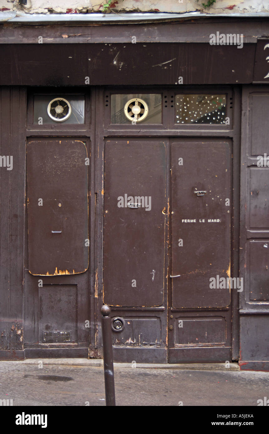 September 2005. Paris, France. An example of architecture in downtown