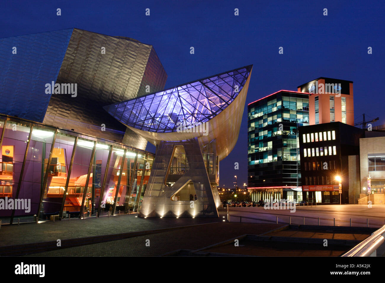 The Lowry Centre, Salford Quays, Greater Manchester Stock Photo Alamy