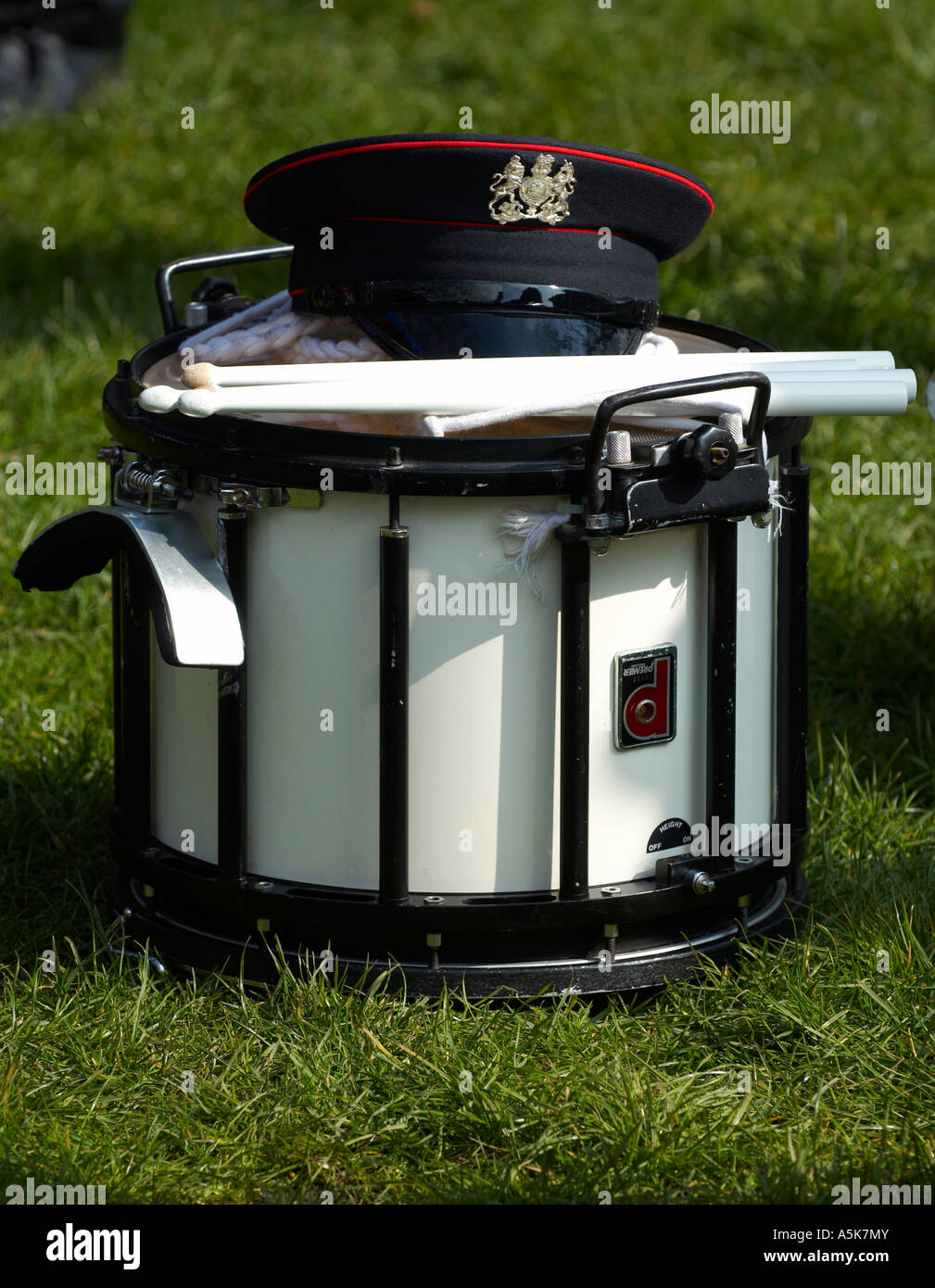 Military drum hi-res stock photography and images - Alamy