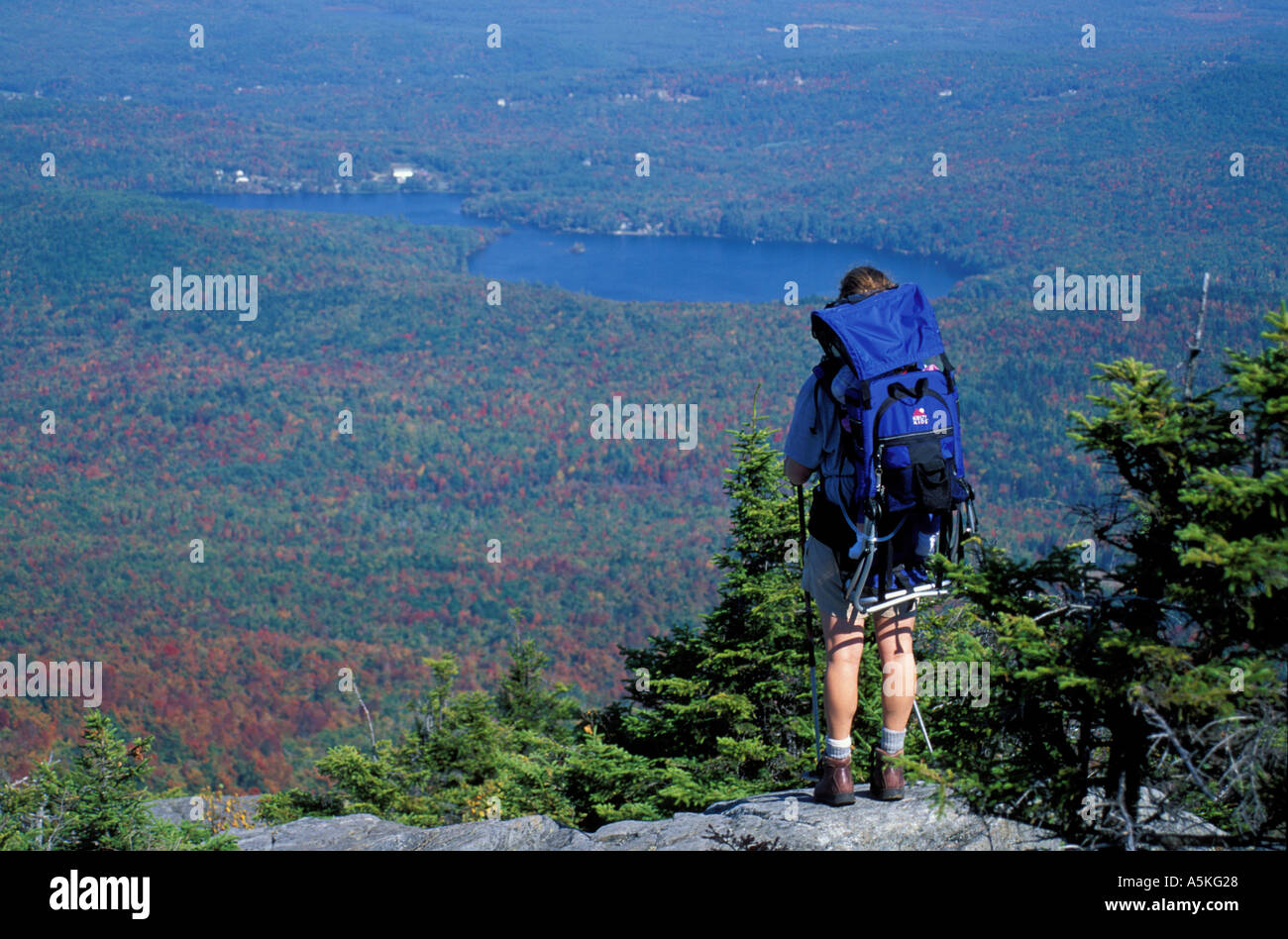 Hiking the ledges below the summit of Mt Kearsarge Barlow Trail Winslow
