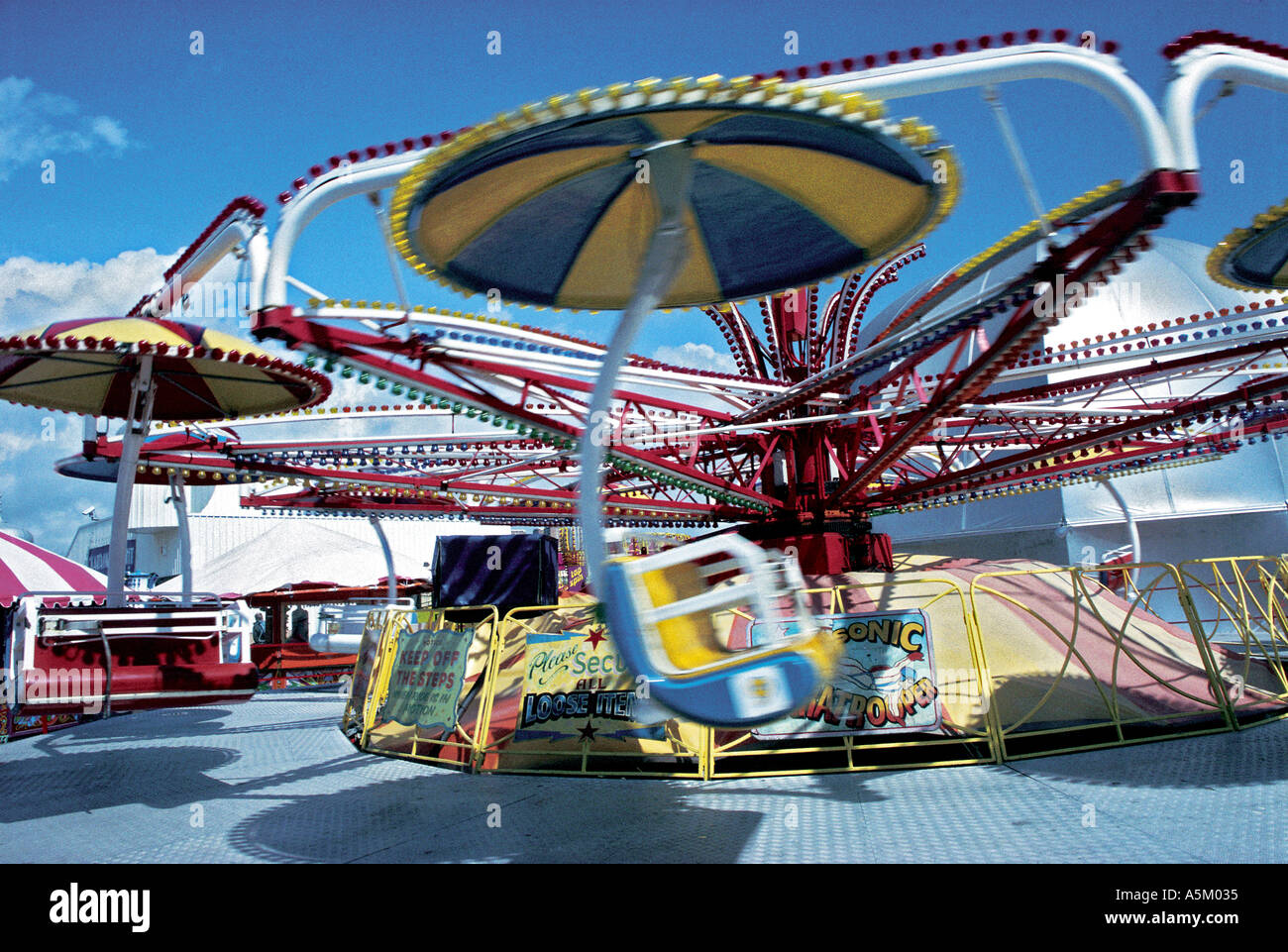 Fast Fairground Rides Rapid rotation hi-res stock photography and images - Alamy