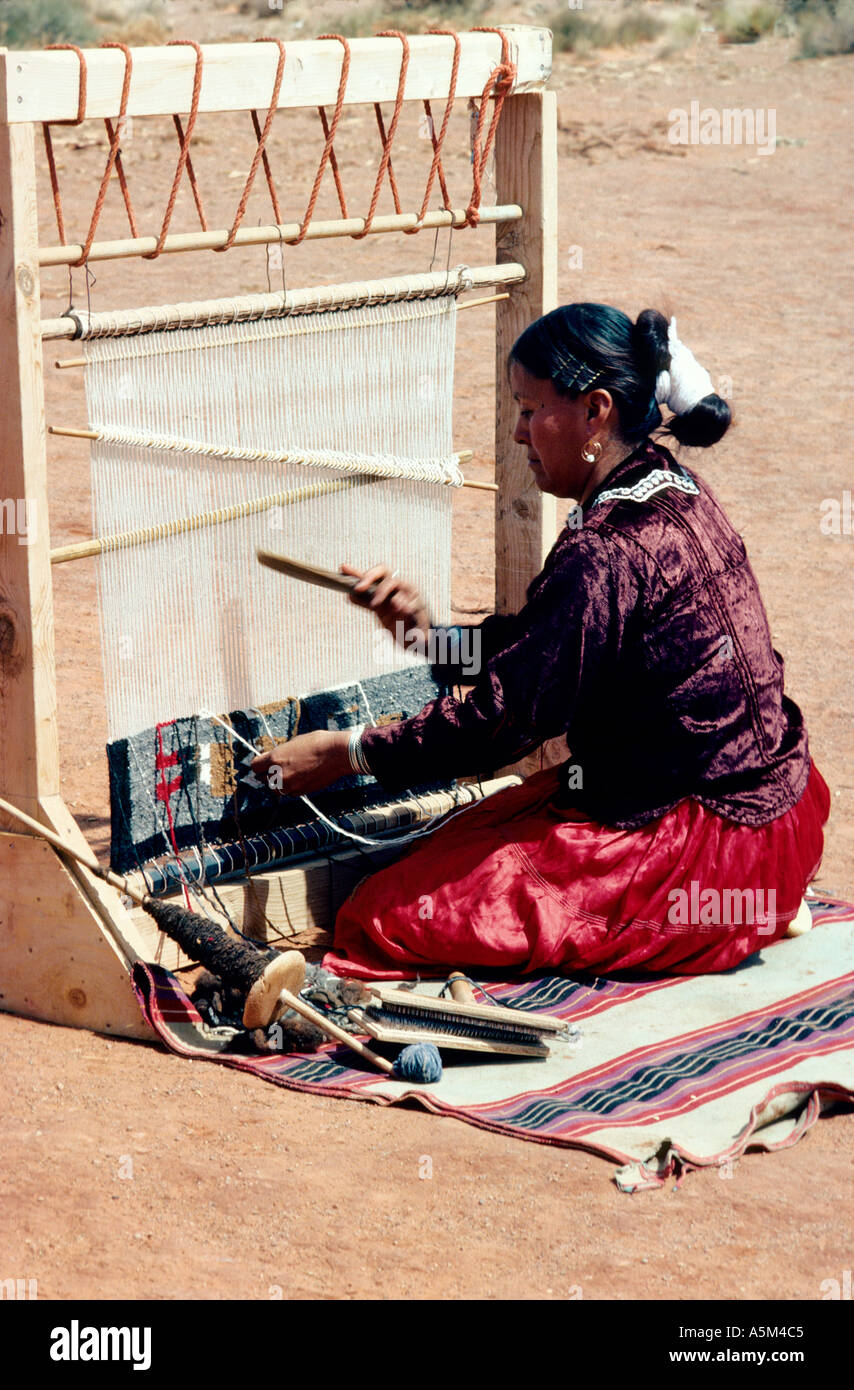 Navajo loom hi-res stock photography and images - Alamy