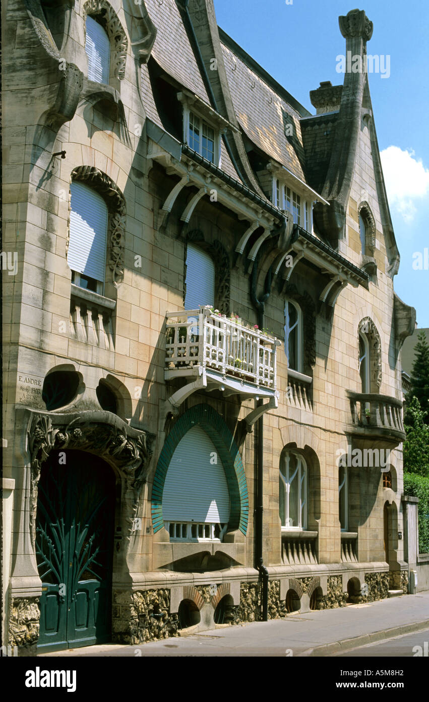 ART NOUVEAU SEMI-DETACHED HOUSE BUILT BY ARCHITECT EMILE ANDRE IN 1903  NANCY  LORRAINE FRANCE EUROPE Stock Photo