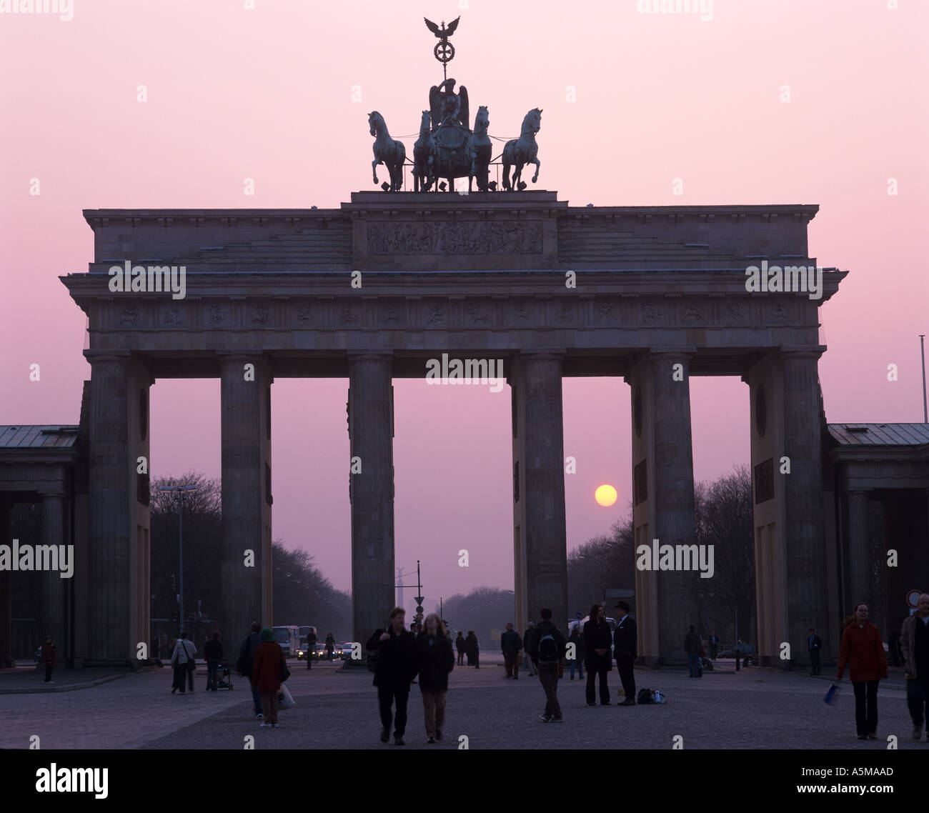 Paris Winter Nacht High Resolution Stock Photography And Images Alamy