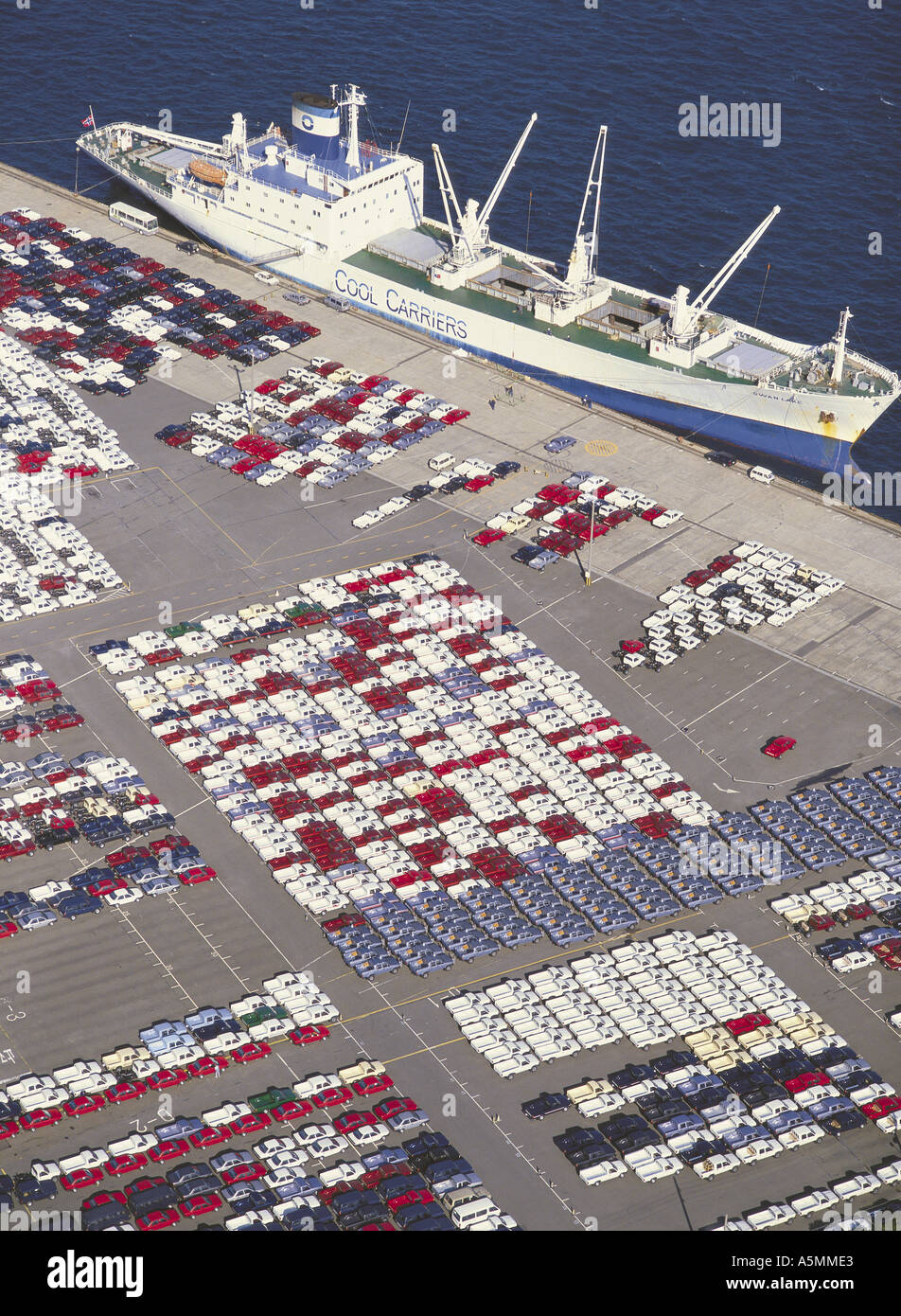 Cars ship japan hires stock photography and images Alamy