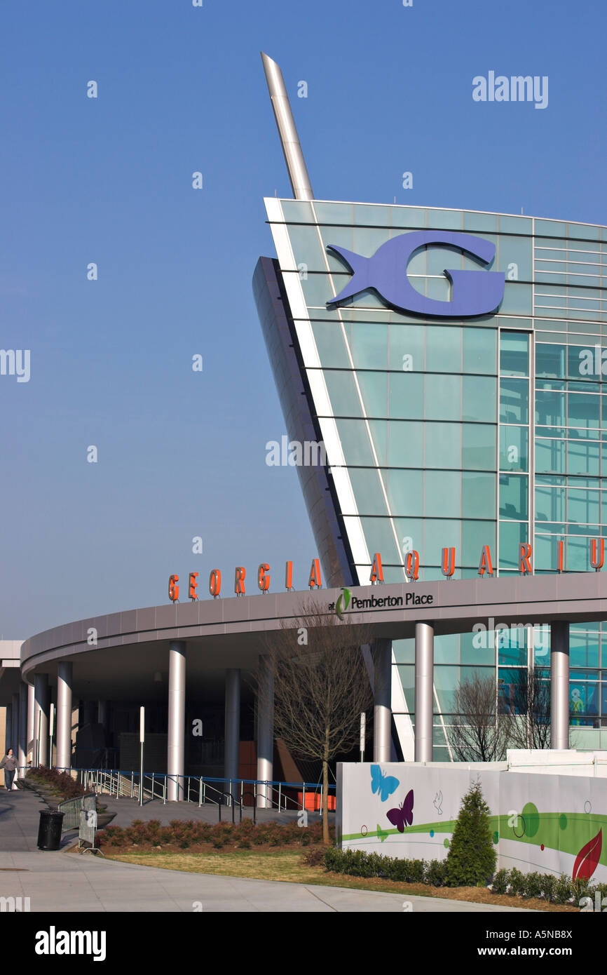 Fishy Entrance: The entrance to the Georgia Aquarium glows in the early morning sun before the crowds arrive Stock Photo