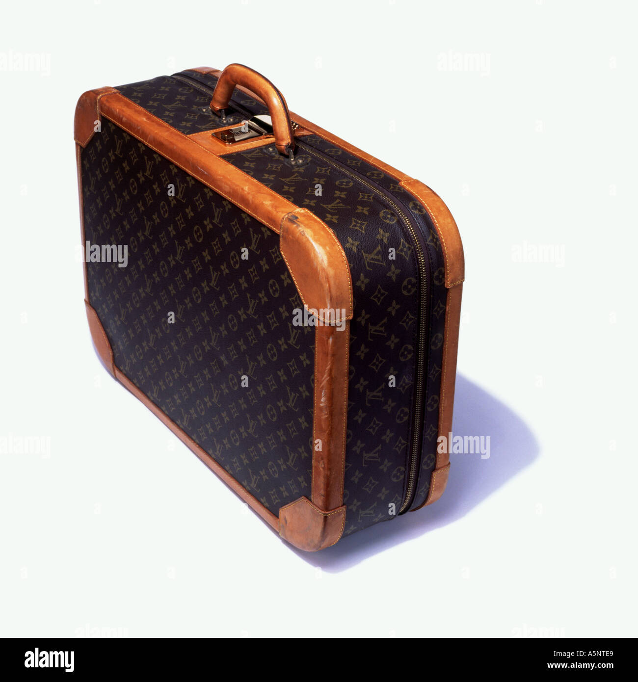 Designer luggage hi-res stock photography and images - Alamy