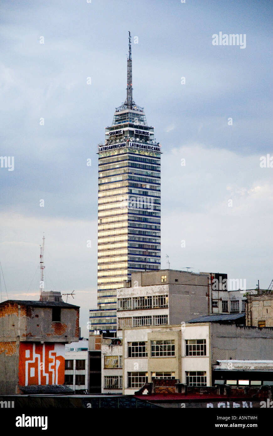 Torre latino americana hi-res stock photography and images - Alamy